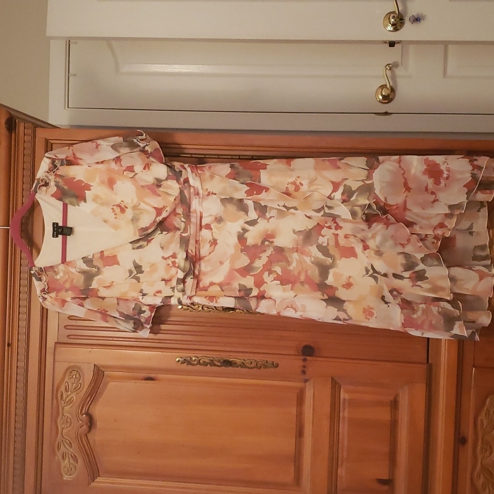 Women's dress